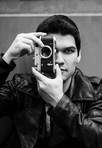 luka with camera